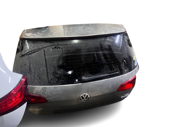 Volkswagen Golf Mk7 5-door Hatchback Part Number: 5G6827025AA